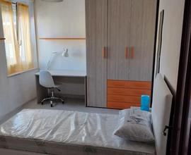 Stanza e bagno per DONNE