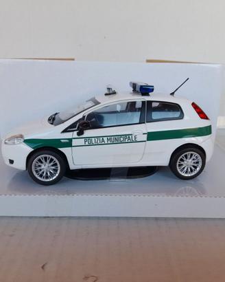 MODELLO FIAT GRANDE PUNTO POLIZIA MUNICIPALE