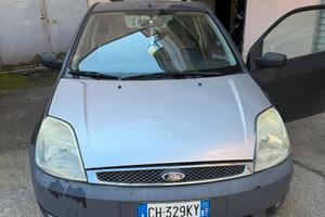 Ford Fiesta 2004