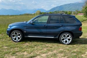 BMW X5 E53 iscritta Asi e gancio di traino