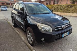 Toyota Rav 4 2007 2.2 136cv.