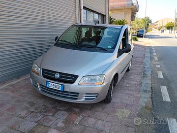 Multipla JTD con gancio di traino 