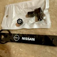 TAPPINI GOMME NISSAN E PORTACHIAVI