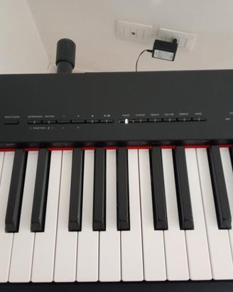Piano Yamaha p 225  €400