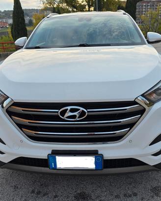 TUSCON 1.7 CRD X POSSIBILE