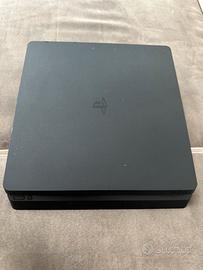 Playstation 4 slim