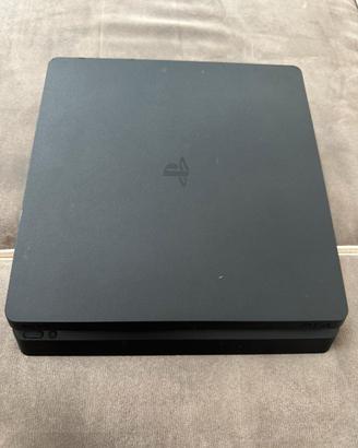 Playstation 4 slim
