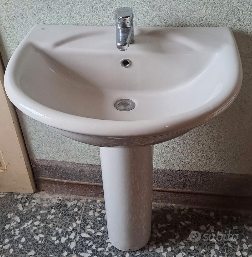 Lavabo Ideal Standard con colonna e miscelatore - Arredamento e ...