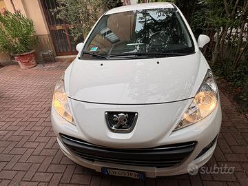 Peugeut 207