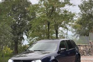 Volkswagen Golf IV 1.6 (2003) - Per ricambi o da r
