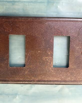 Placche bticino serie magic in metallo, corten