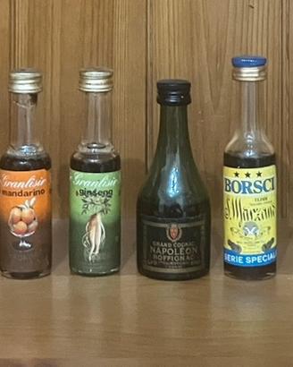 Mignonette con tappo a vite produzione italiana