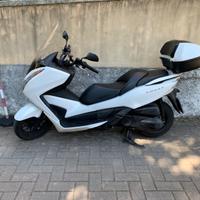Honda Forza 300 - 2016