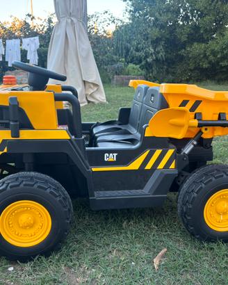 Trattorino CAT per bambini mai utilizzato