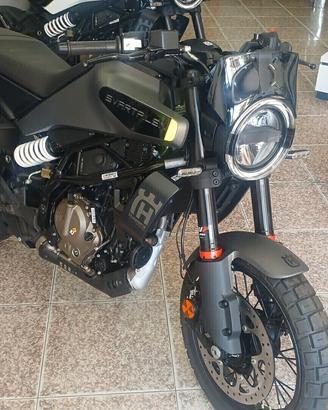 HUSQVARNA SVARTPILEN 125