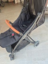 Passeggino Lionelo leggero e pieghevole