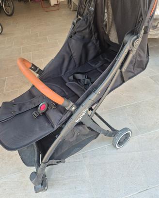 Passeggino Lionelo leggero e pieghevole