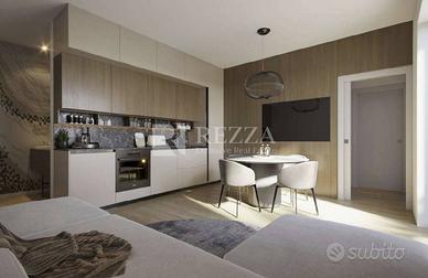 Appartamento di 97 m² con 3 locali e box auto a Ro