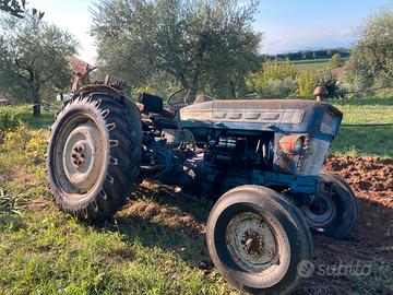 Trattore ford 4000