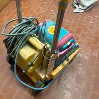 Robot Piscina Dolphin 2001