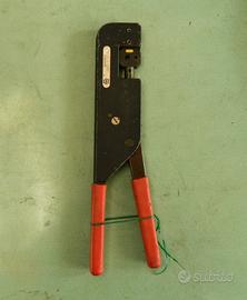 Pinzatrice Crimpatrice HUBER+SUHNER