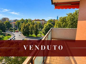 Appartamento di 200 m² con 5 locali a Milano