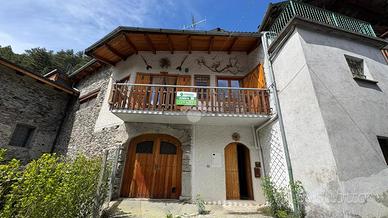 CASA SEMINDIPENDENTE A SAMPEYRE