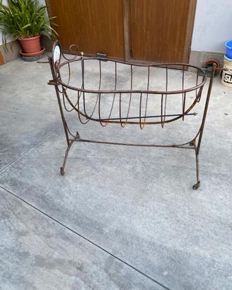 Culla vintage di fine 800