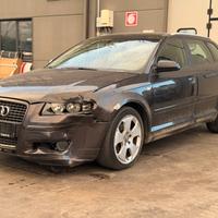 AUDI A3 8P per ricambi usati BZB