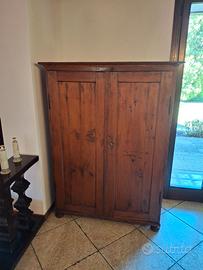 Armadio in legno 