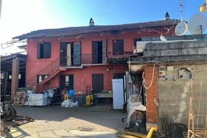 Immobile in asta di 232 m² con 4 locali a Ivrea
