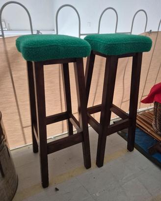 Sgabelli in legno