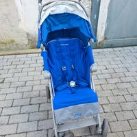 passeggino maclaren molto pratico