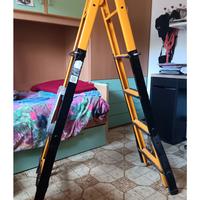 Scaleo  in acciaio verniciato