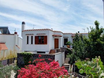 Confortevole miniappartamento in villa ad Ischia