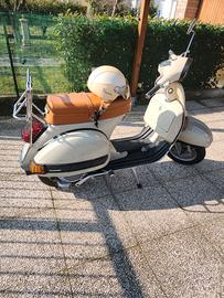 Vespa p150x