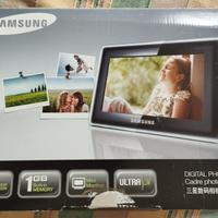 Cornice digitale samsung led ultra slim NUOVA