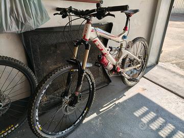 Mountain bike 