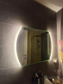 specchio bagno con led 
