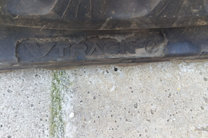 Cingoli V Track in gomma 230×72×45