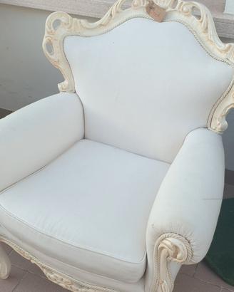 poltrone e tavolino