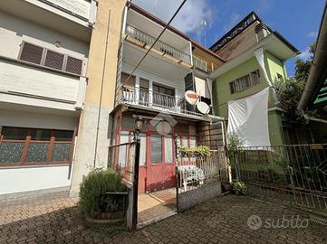 CASA SEMINDIPENDENTE A STRAMBINO