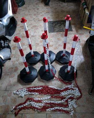 Paletti in plastica con catena
