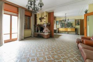 5 LOCALI A VESTONE