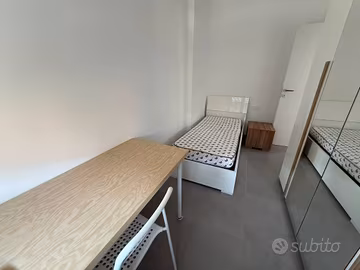 Stanza in appartamento di 70 m² a Milano