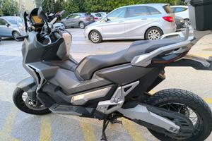 HONDA X-ADV 750 – ANNO 2017 – 24.500 KM