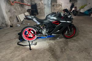 Ducati supersport 939