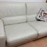 Divani un po’ usati