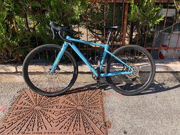 Bici Gravel CUBE Nuroad Pro