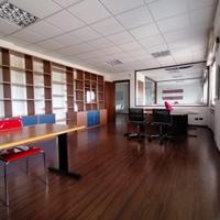 Mobili per ufficio + Divano (Letto)